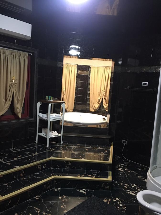 Hotel Lux De Paris