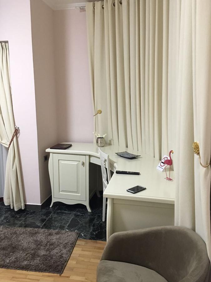 Hotel Lux De Paris Tirana