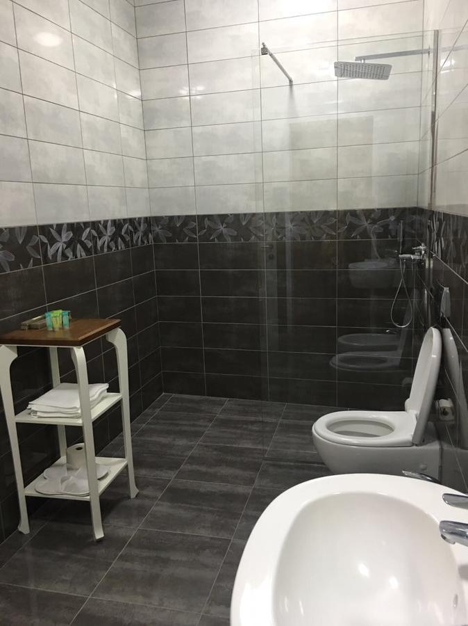 Hotel Lux De Paris Tirana